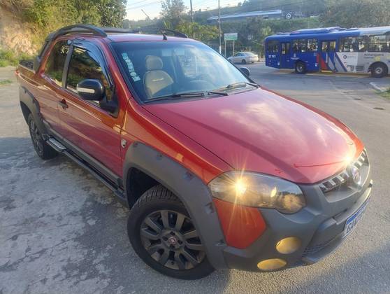 FIAT STRADA 1.8 MPI ADVENTURE CD 16V FLEX 3P MANUAL FIAT STRADA 1.8 MPI ADVENTURE CD 16V FLEX 3P MANUAL